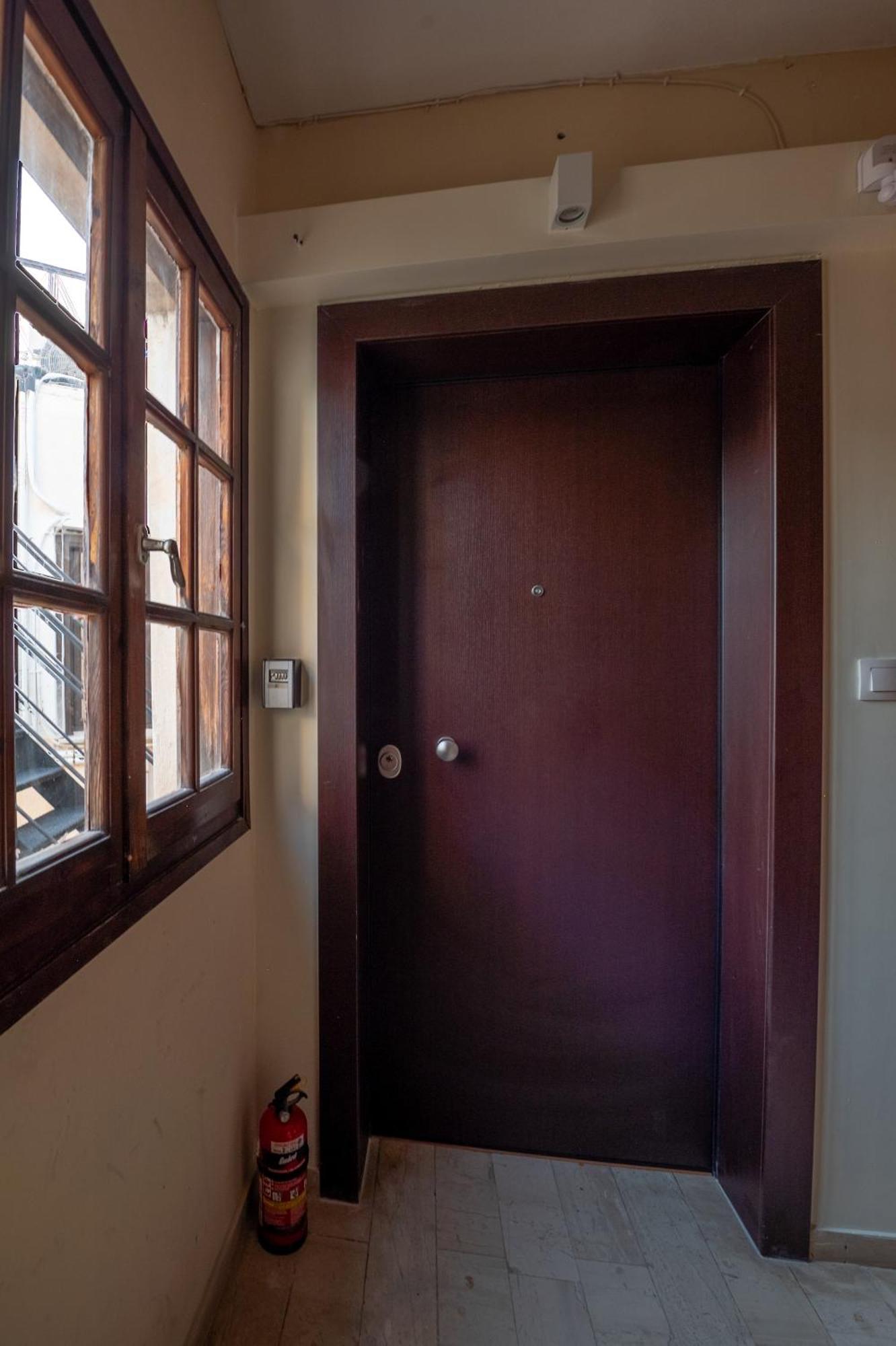 Live Life Plaka Apartment Athen Eksteriør billede