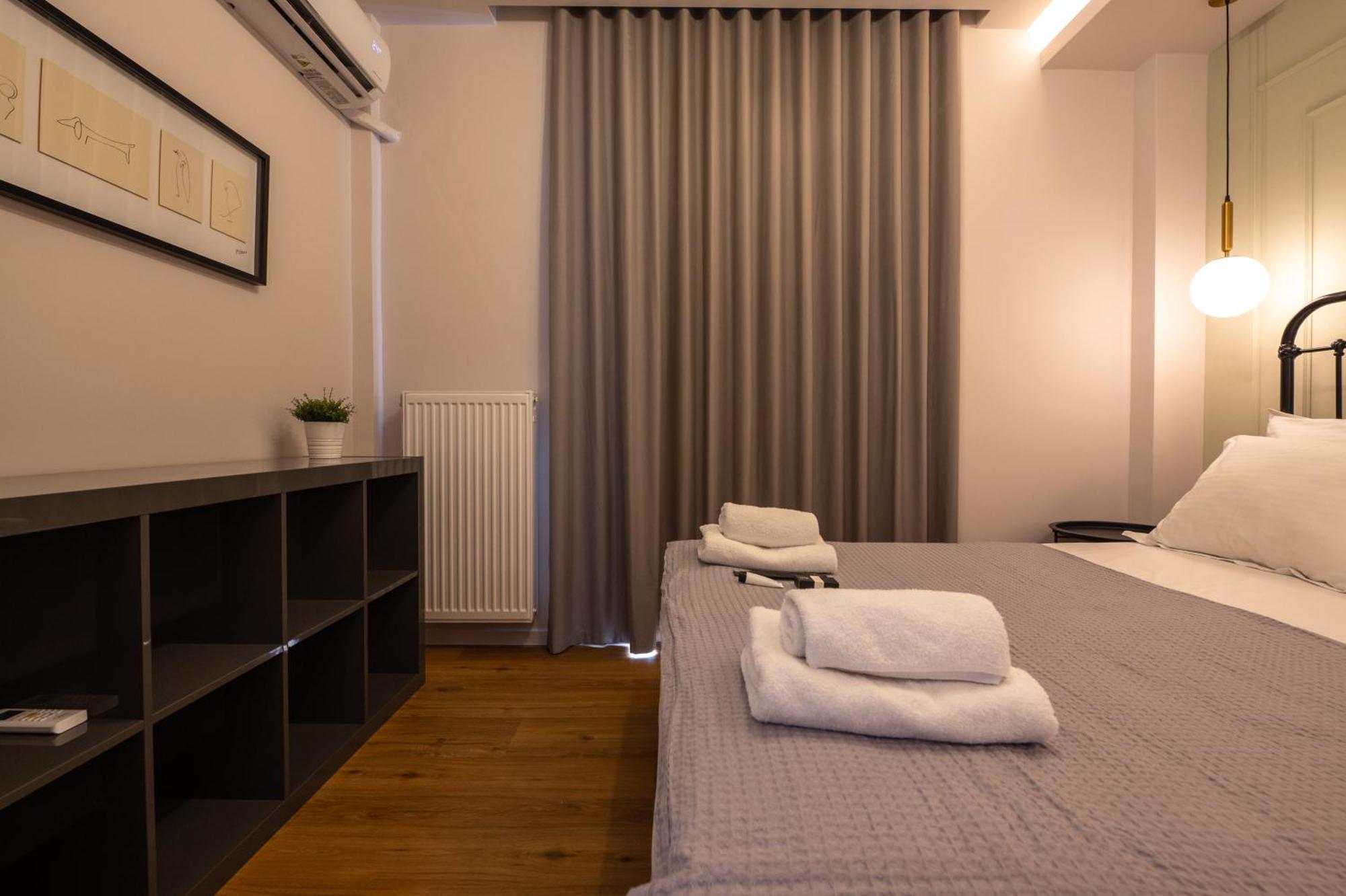 Live Life Plaka Apartment Athen Eksteriør billede