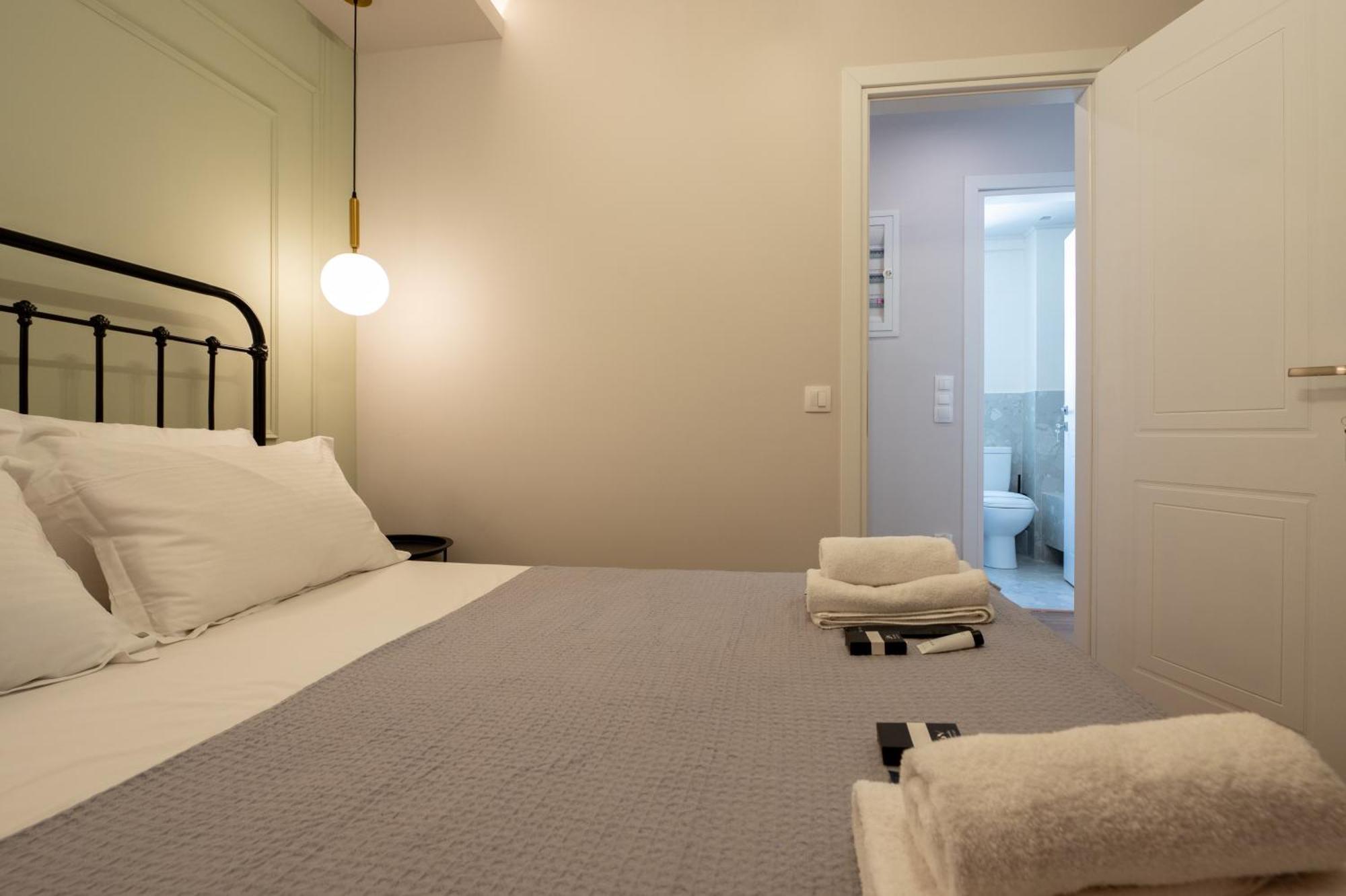 Live Life Plaka Apartment Athen Eksteriør billede