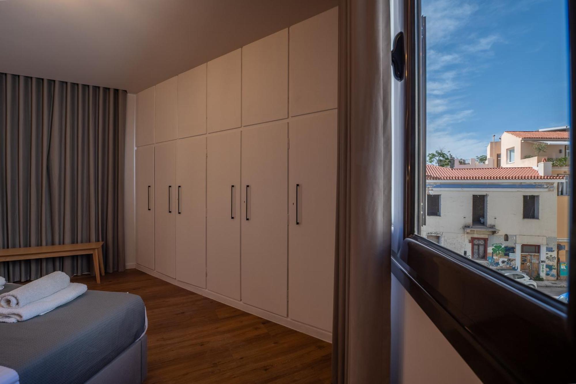 Live Life Plaka Apartment Athen Eksteriør billede
