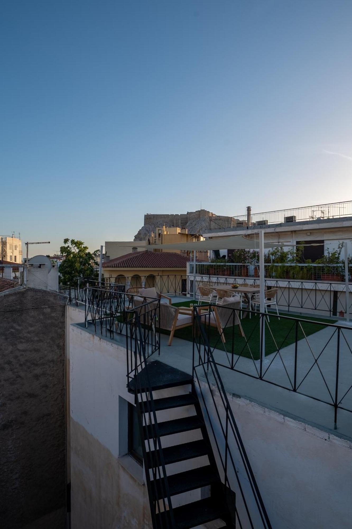 Live Life Plaka Apartment Athen Eksteriør billede